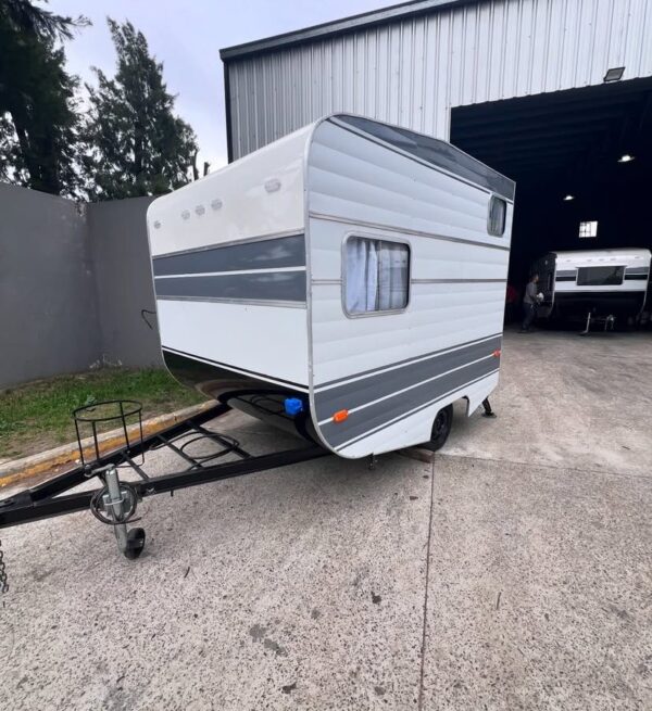 2016 2-Wheel Rodante Camper - Image 6