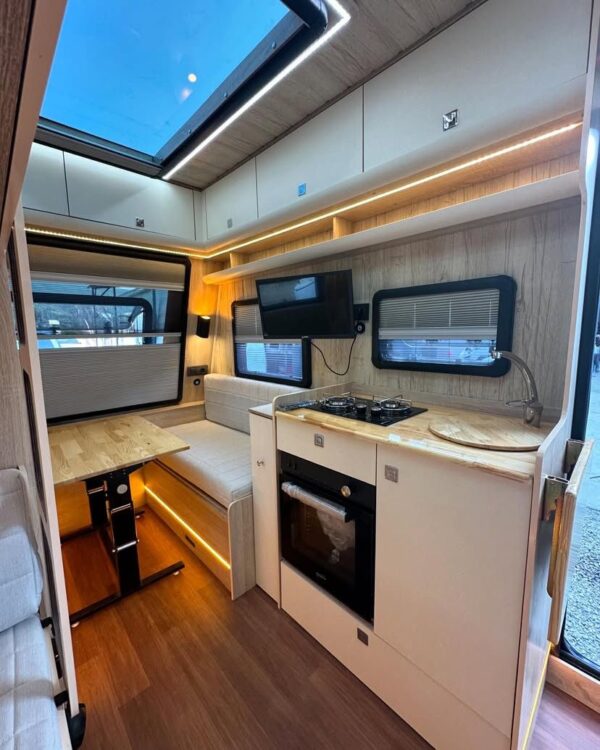 2024 - Custom ER 2 Wheel Camper - Image 8