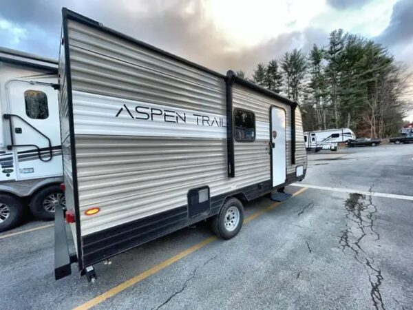2022 Dutchmen Aspen Trail Le 17BH Camper - Image 8