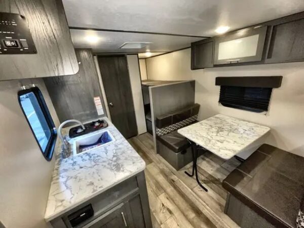 2022 Dutchmen Aspen Trail Le 17BH Camper - Image 6